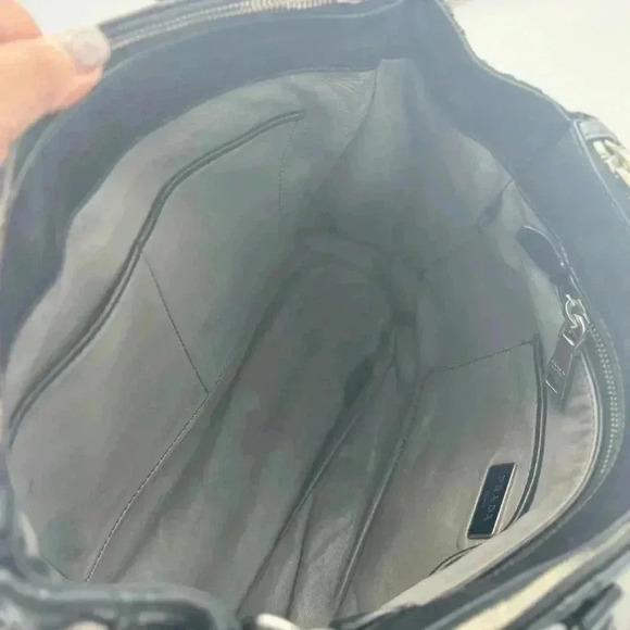 PRADA Nappa Gaufre B2599L Nero + 🆓 ENTRUPY COA - Picture 15 of 16